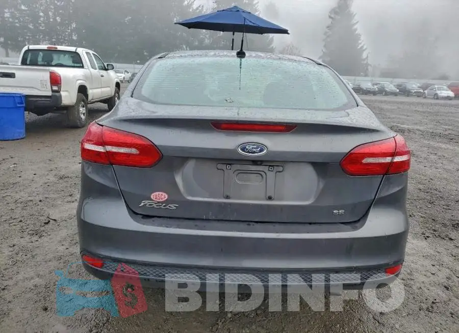 1FADP3F27JL213752 Photo# 6
