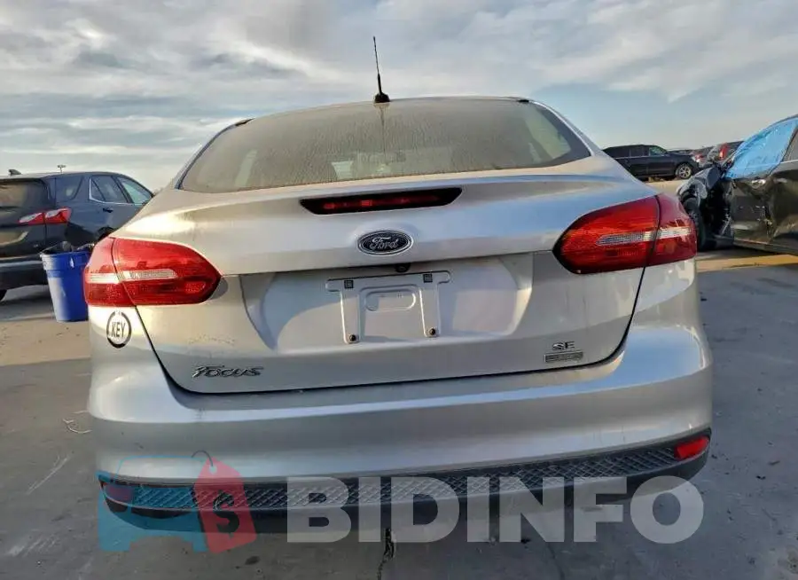 1FADP3FE7JL205340 Photo# 6