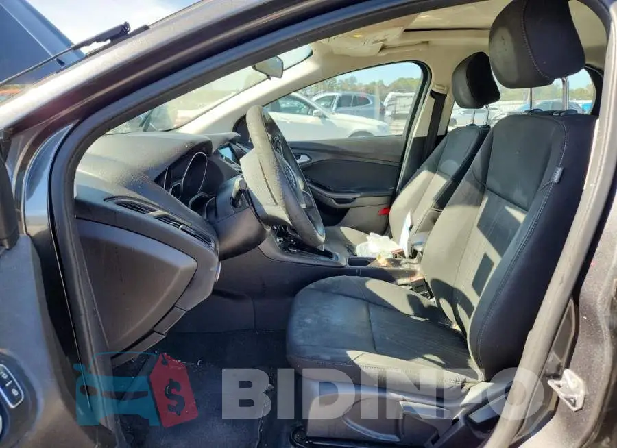 1FADP3M20HL256262 Photo# 7