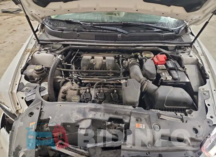 1FAHP2E87JG138884 Photo# 11