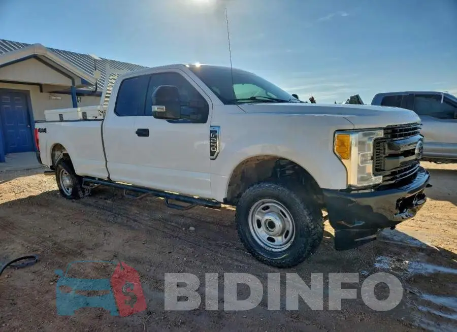 1FT7X2B60HEE65948 Photo# 4