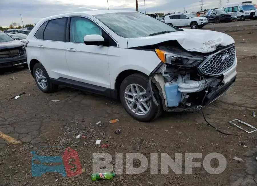 2FMPK4J90RBA42141 Photo# 4