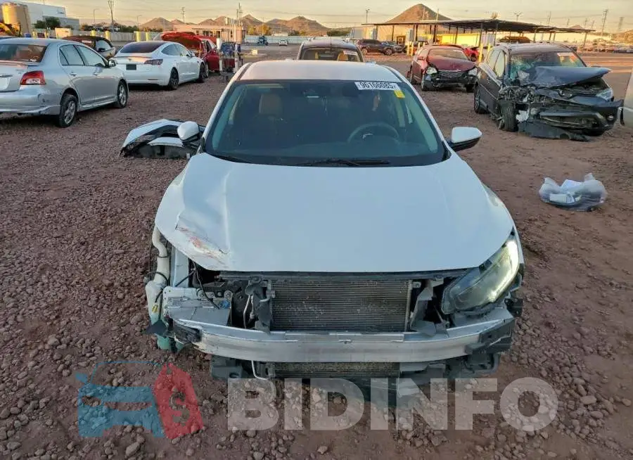19XFC2F69KE212236 Photo# 5