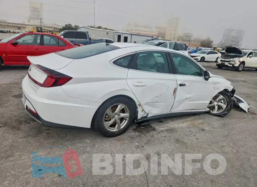 5NPEG4JA8NH135026 Photo# 3