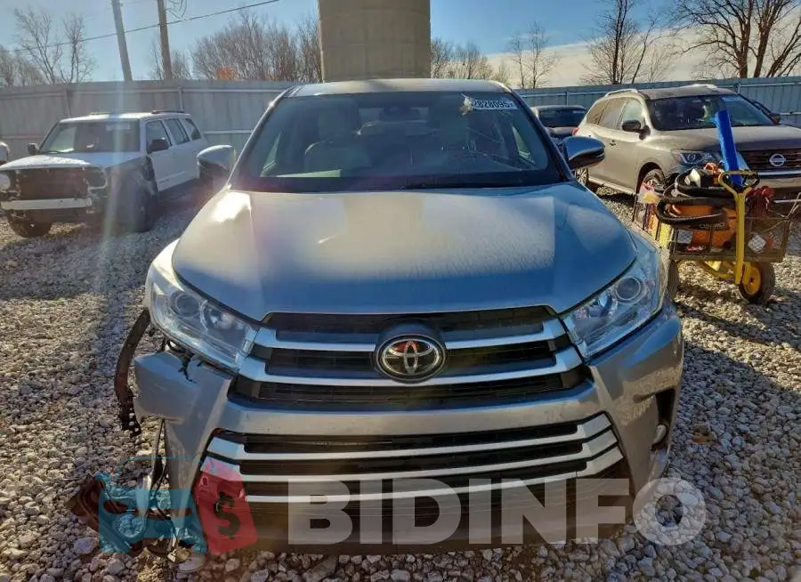 5TDBZRFH5HS439476 Photo# 5