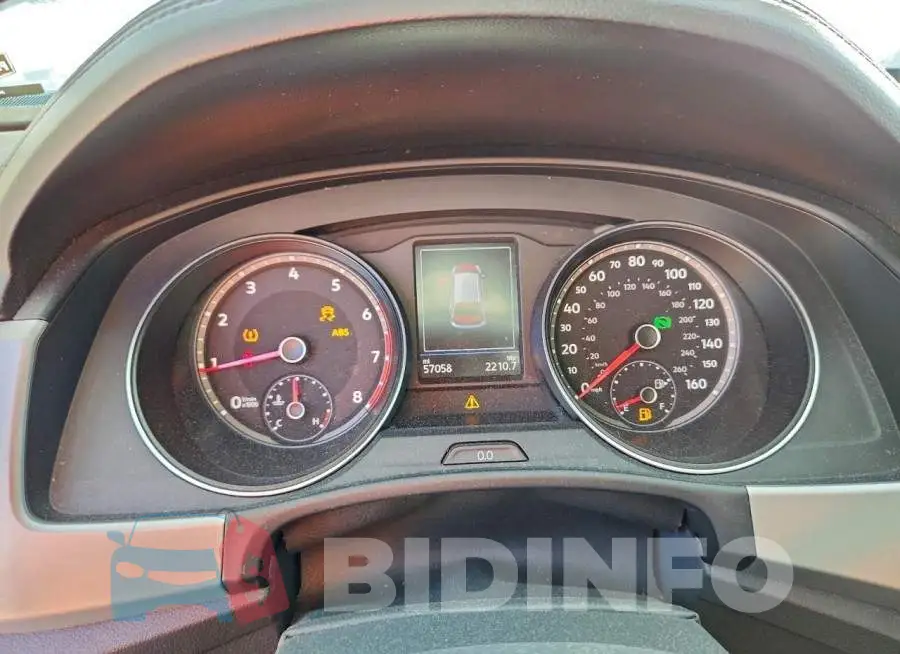1V2WR2CA9MC582182 Photo# 9