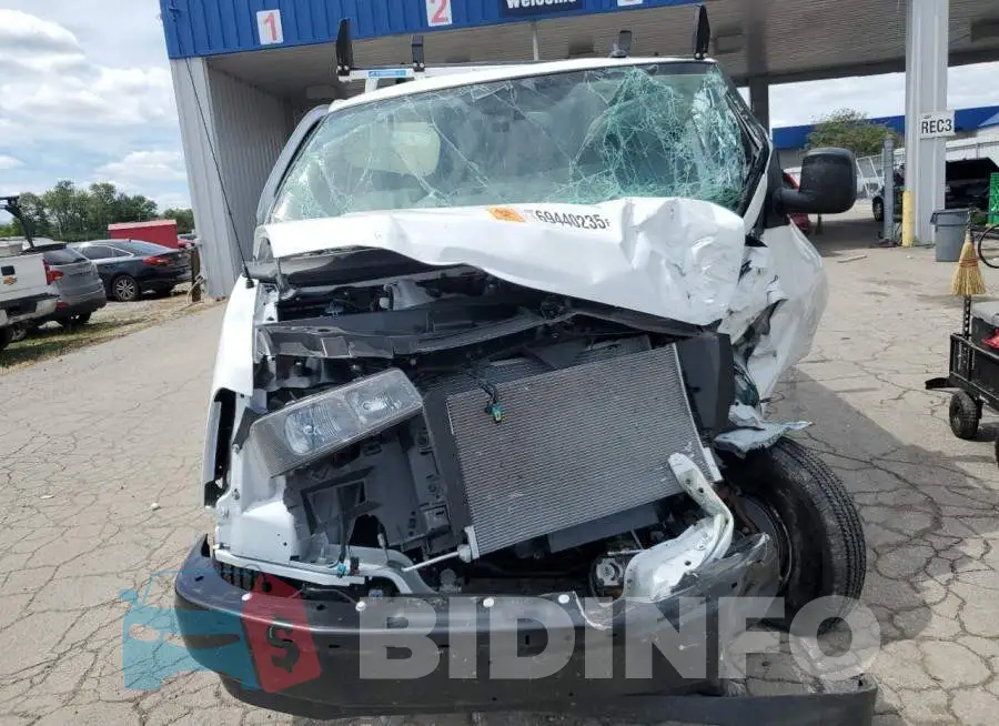 1GTW7AFP7S1121914 Photo# 5