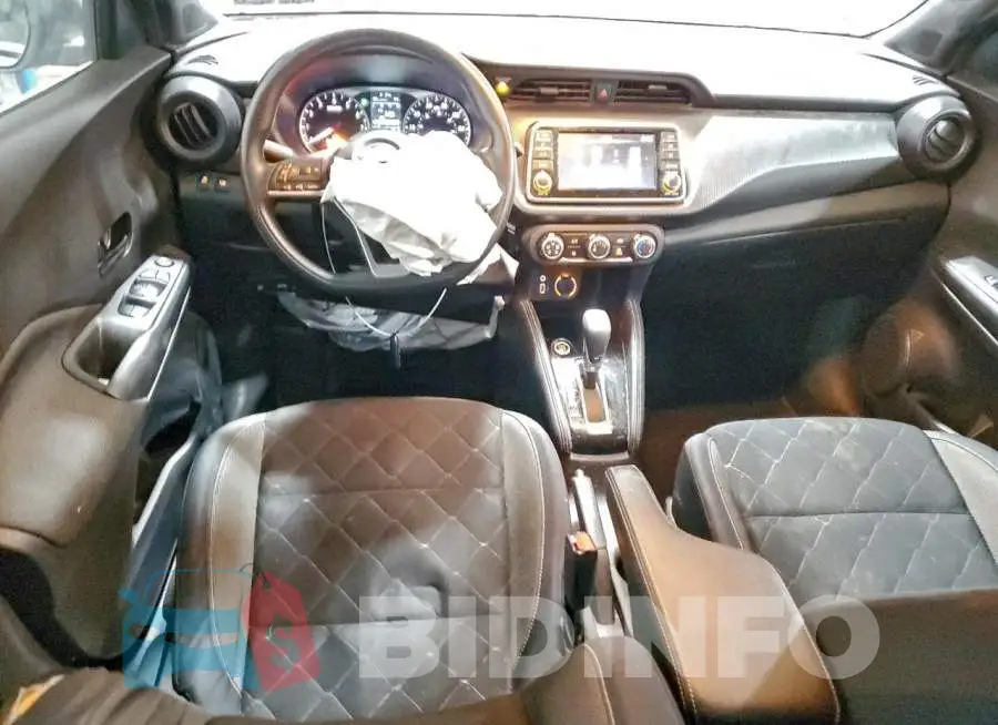 3N1CP5CU3KL546305 Photo# 8