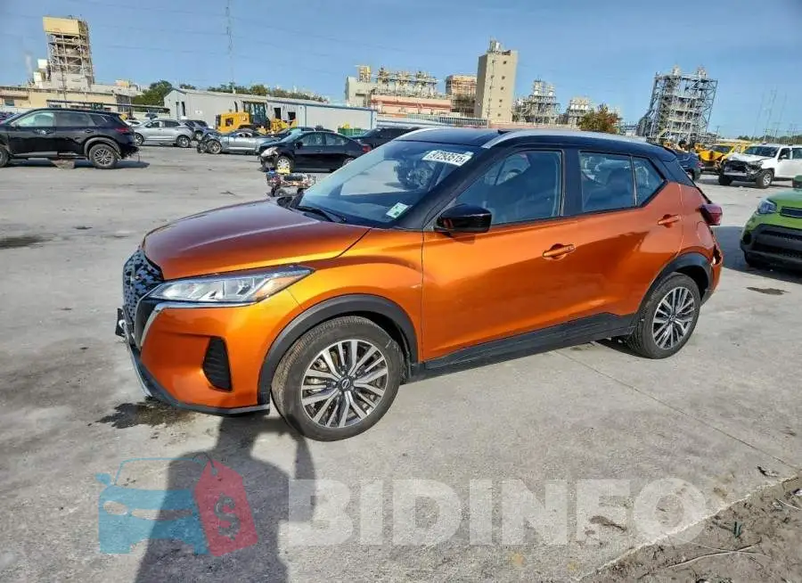 3N1CP5CV1PL512833 Photo# 1