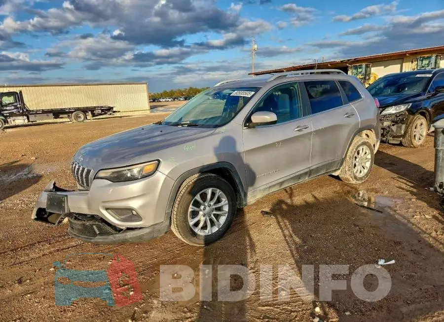 1C4PJLCB2KD359114 Photo# 1