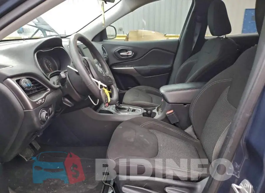 1C4PJLCB3KD474093 Photo# 7