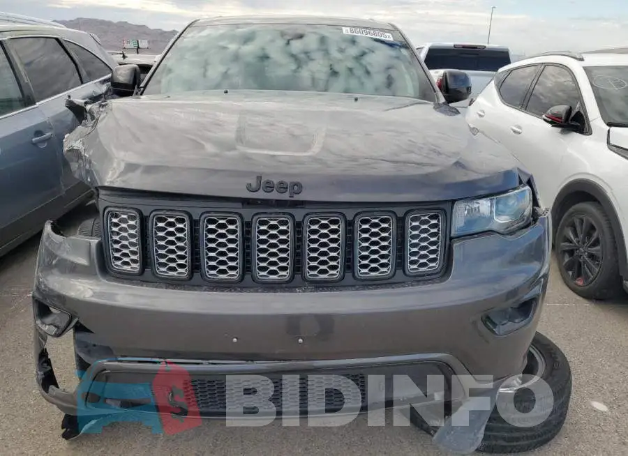 1C4RJEAG9KC811584 Photo# 2