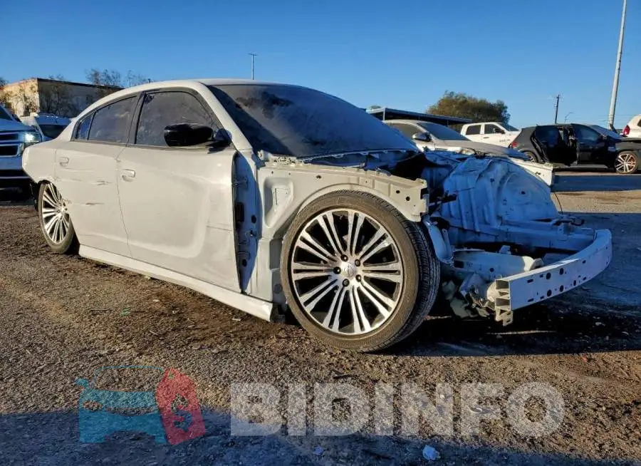 2C3CDXGJ6PH639616 Photo# 4