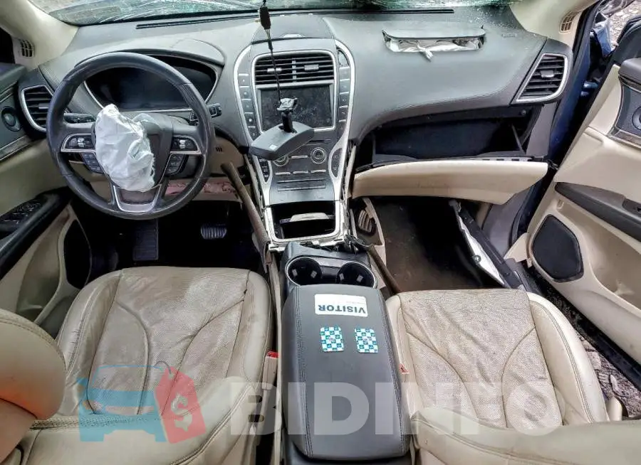 2LMPJ8LP0KBL11853 Photo# 8