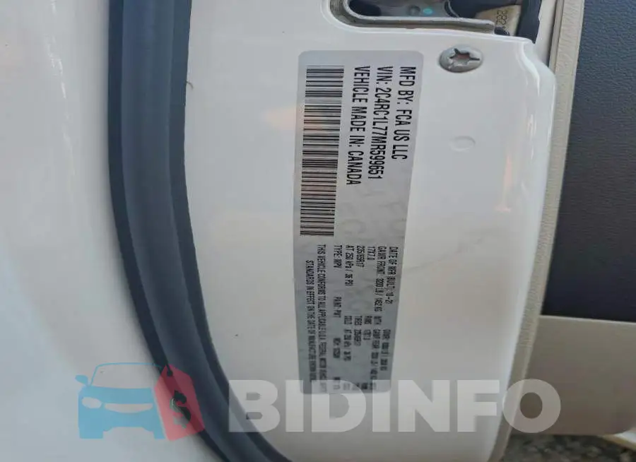 2C4RC1L77MR599651 Photo# 13