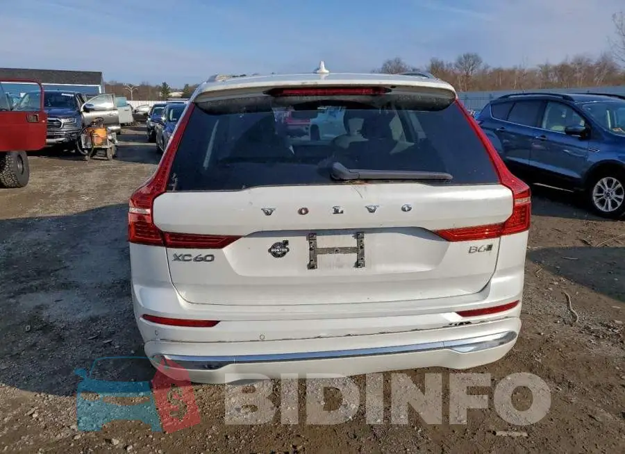YV4062RL7N1942245 Photo# 6