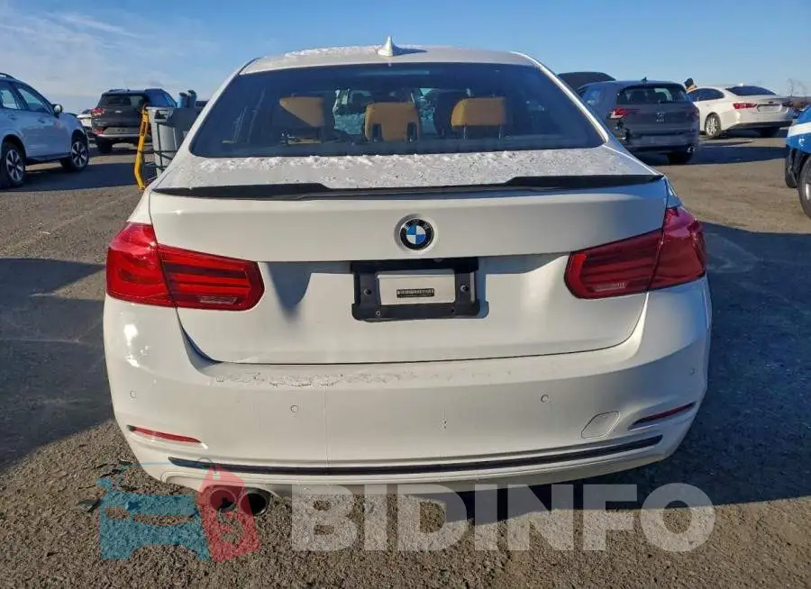 WBA8D9G55JNU68904 Photo# 6