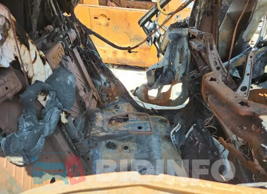 KL7CJPSM1NB559911 Photo# 10