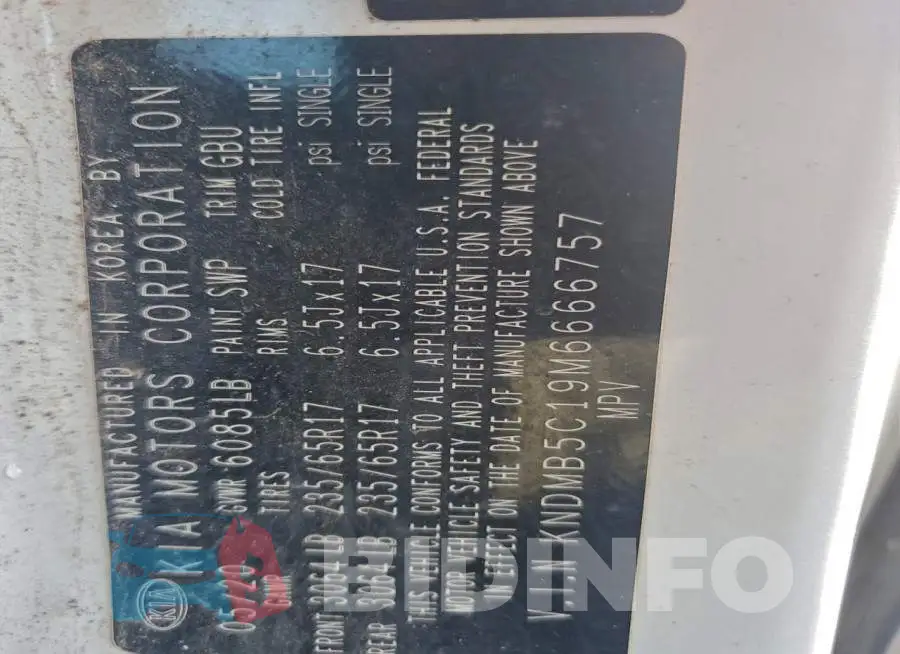 KNDMB5C19M6666757 Photo# 13