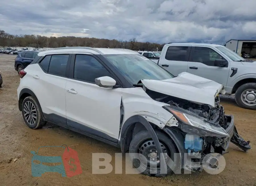 3N1CP5CV1PL483723 Photo# 4