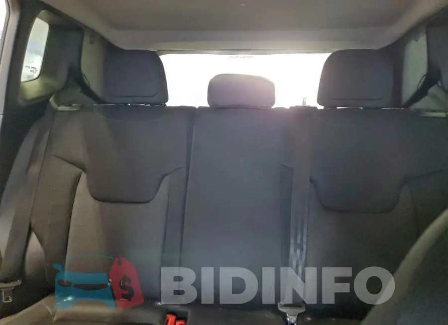 ZACCJBAB1JPH27018 Photo# 10