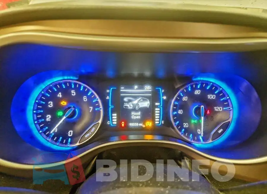 2C4RC1FG8JR101027 Photo# 9