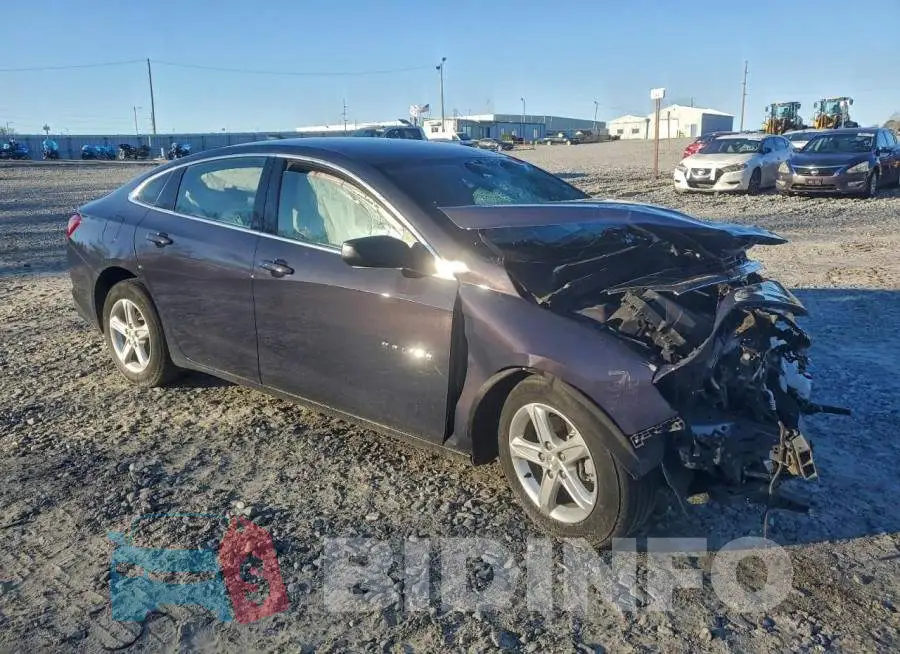 1G1ZC5ST8SF111875 Photo# 4