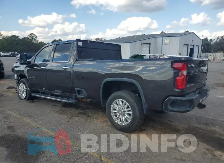 1GC4YVEY0MF101824 Photo# 2