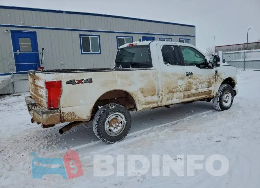 1FT7X2B69NEF22787 Photo# 3
