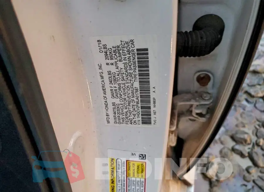 1HGCV2F96JA017687 Photo# 12