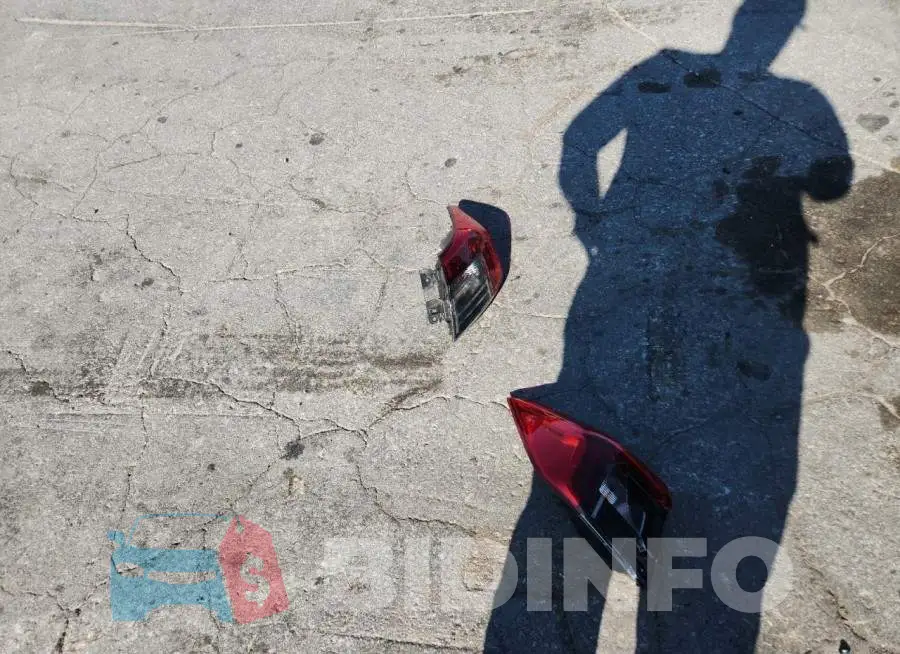 2HGFE2F50RH502334 Photo# 12