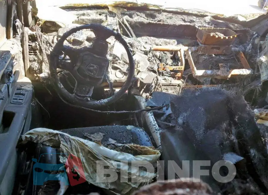 1C6RR7LT2JS214299 Photo# 8