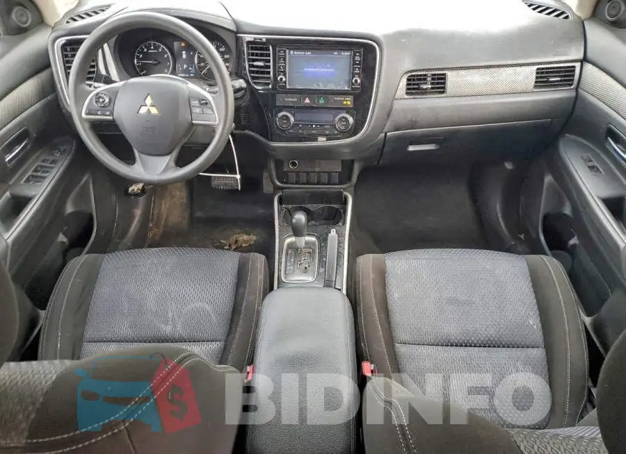 JA4AD2A36JZ037154 Photo# 8