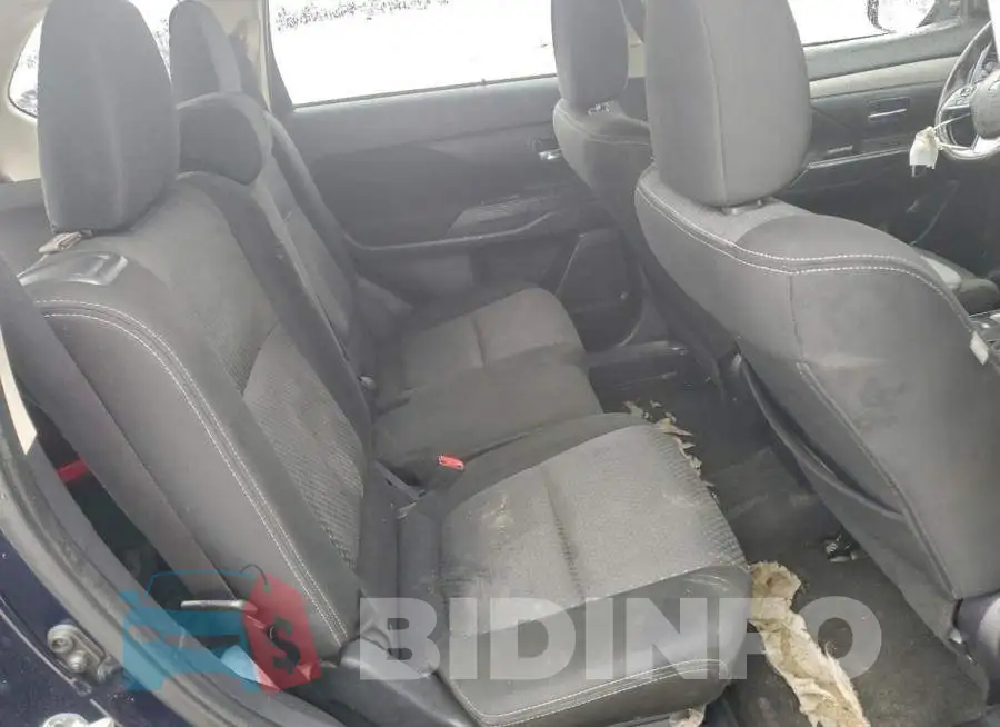 JA4AD3A37JZ001317 Photo# 11