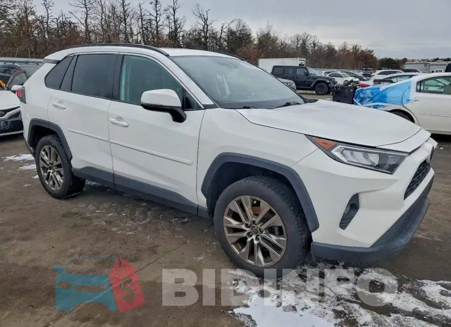 2T3A1RFV6KW047024 Photo# 4