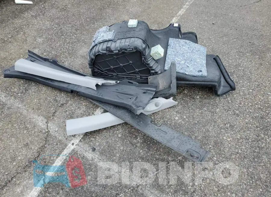 4T1F31AK4RU077138 Photo# 12