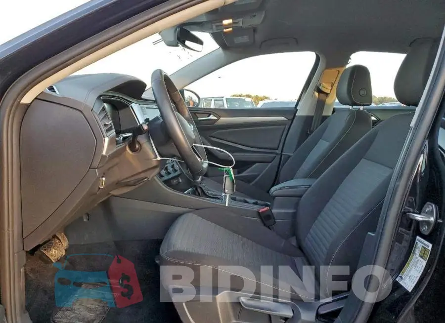 3VW5M7BU0RM084301 Photo# 7