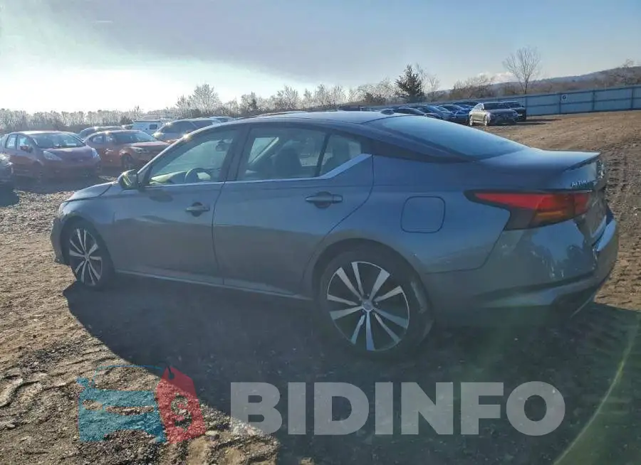 1N4BL4CV1KC173502 Photo# 2