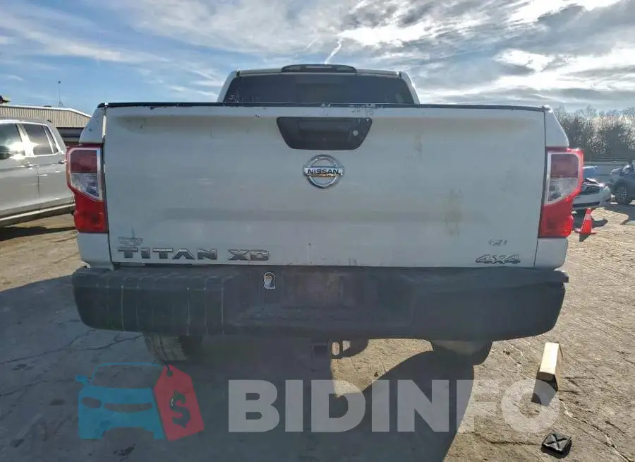 1N6BA1F31JN519427 Photo# 6