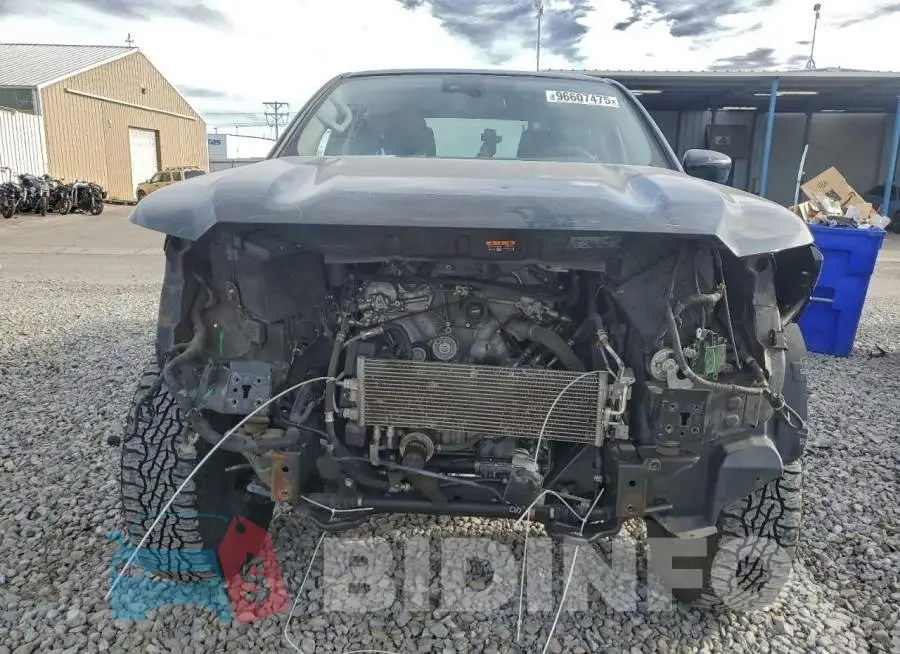 1N6ED1EK2NN679173 Photo# 5