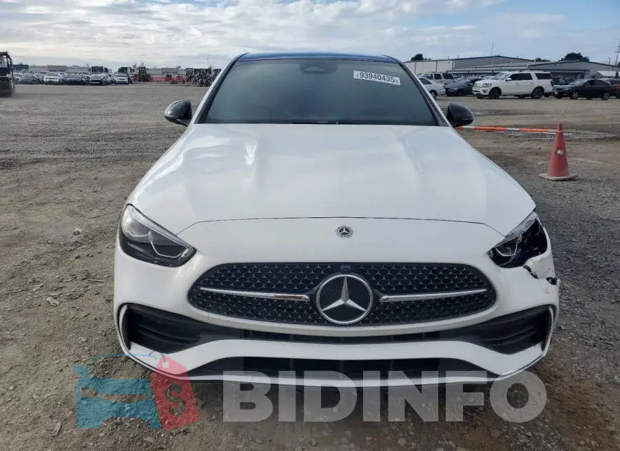 W1KAF4GB5SR295053 Photo# 5