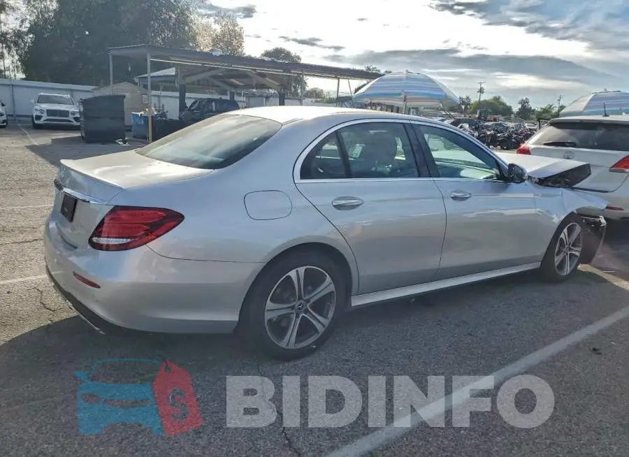 WDDZF8DB2LA755123 Photo# 3