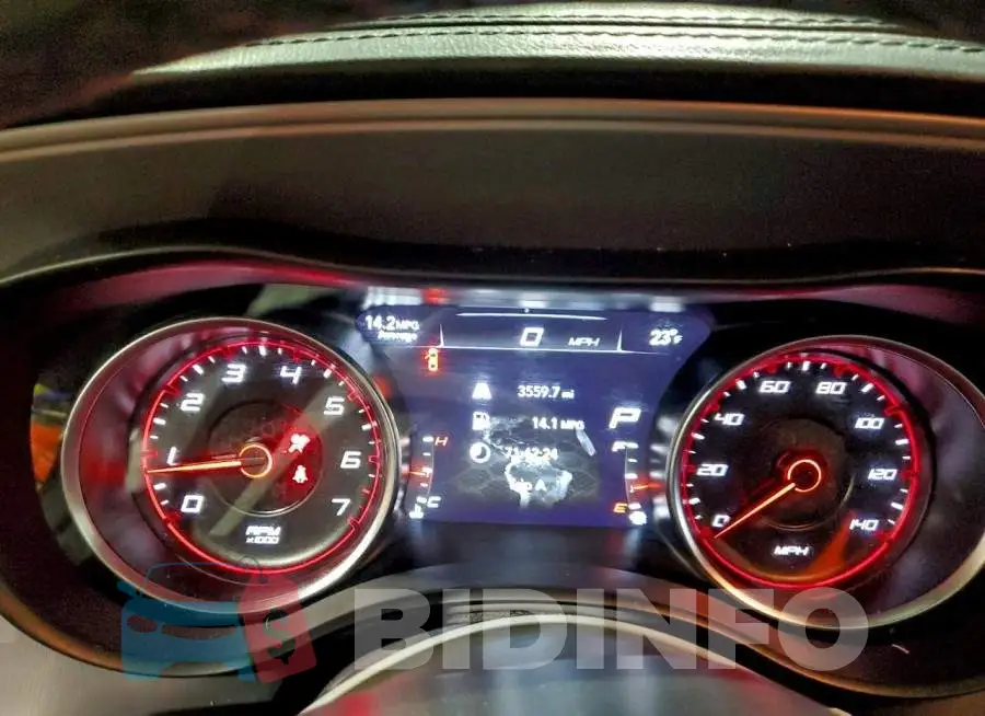 2C3CDXMG8PH596096 Photo# 9