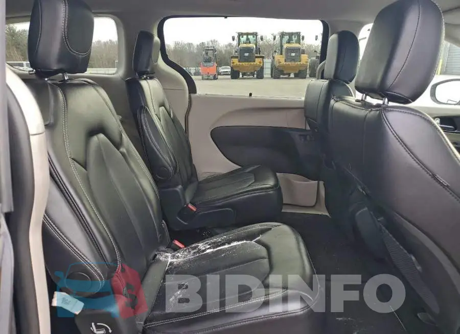 2C4RC1BG0RR155276 Photo# 11