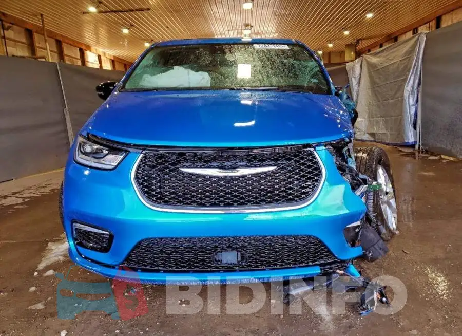 2C4RC1GG7TR208538 Photo# 5