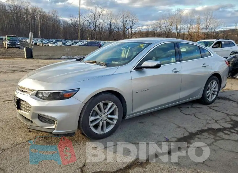 1G1ZD5ST4JF206932 Photo# 1