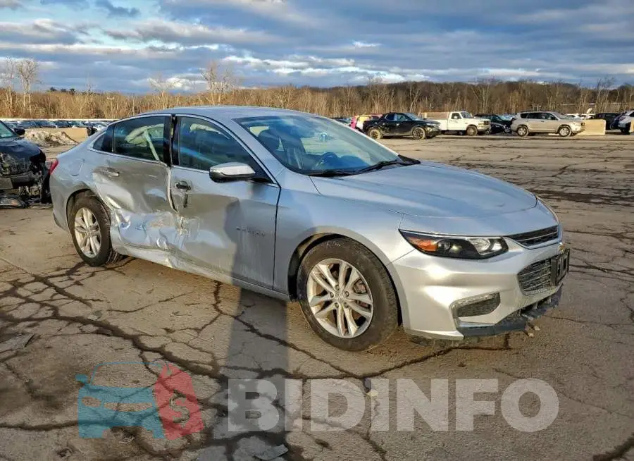 1G1ZD5ST4JF206932 Photo# 4