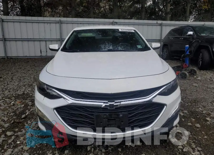 1G1ZG5ST5NF101331 Photo# 5