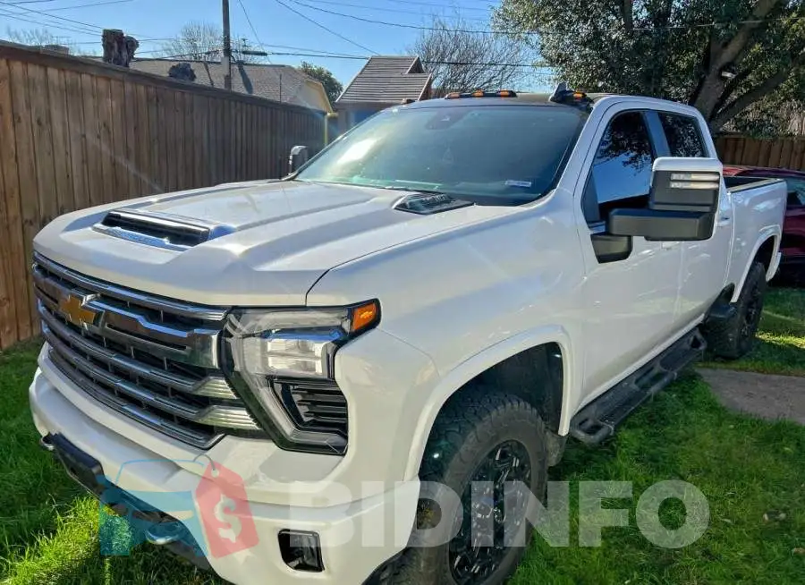 1GC1YNEY9RF113108 Photo# 2