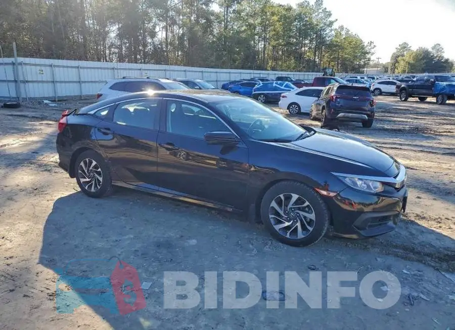 19XFC2F73HE013099 Photo# 4